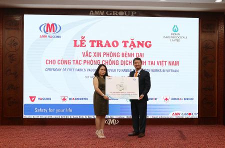 AMV Group - Triển khai tiêm miễn phí 10.000 liều vaccine phòng bệnh dại amv-group-trien-khai-tiem-mien-phi-10000-lieu-vaccine-phong-benh-dai